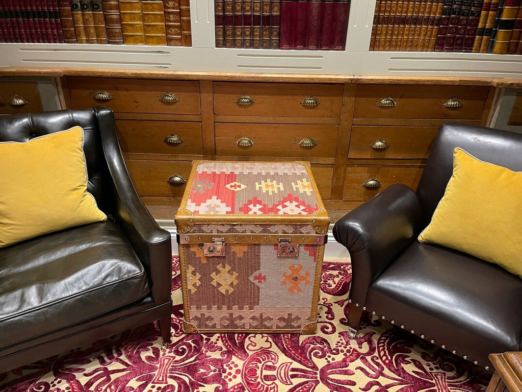 Superb Andrew Martin Kilim oversized storage trunk chest rrp £1650