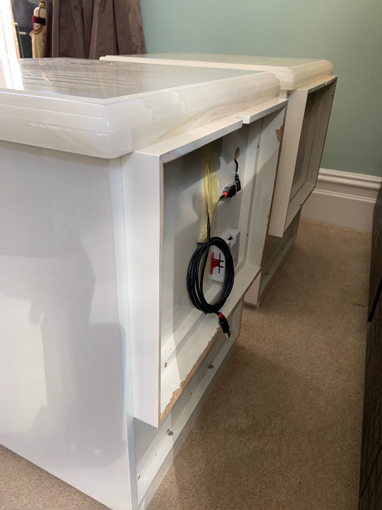 Bill Cleyndert & Company White Marble pearlized pair of bedside chest rrp£30,000