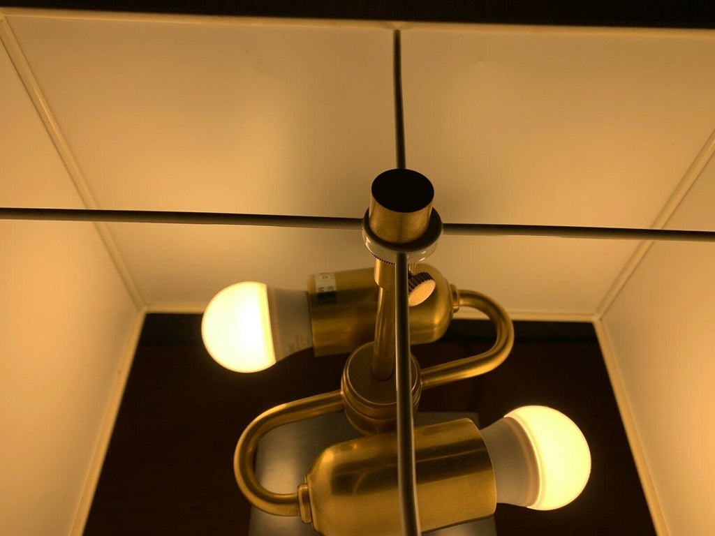 Visual Comfort stunning Dixon table lamp brass base with shade rrp £1200