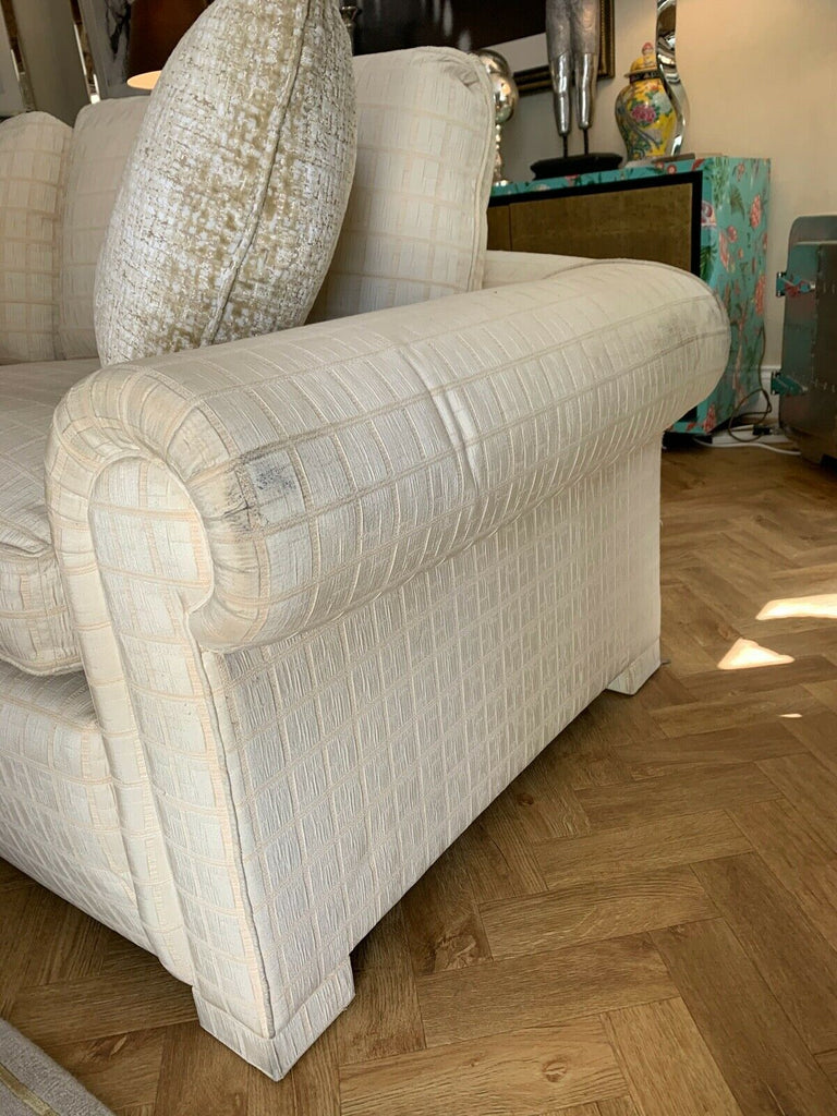 HUGE Country house Chesterfield 5 seater sofa TOP QUALITY 266cm 2 available