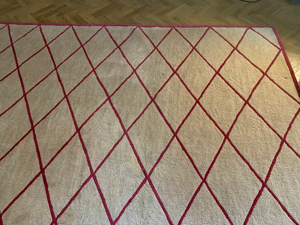 The Rug Company Cream & Red Damascus Diamond Trellis rug rrp £5950