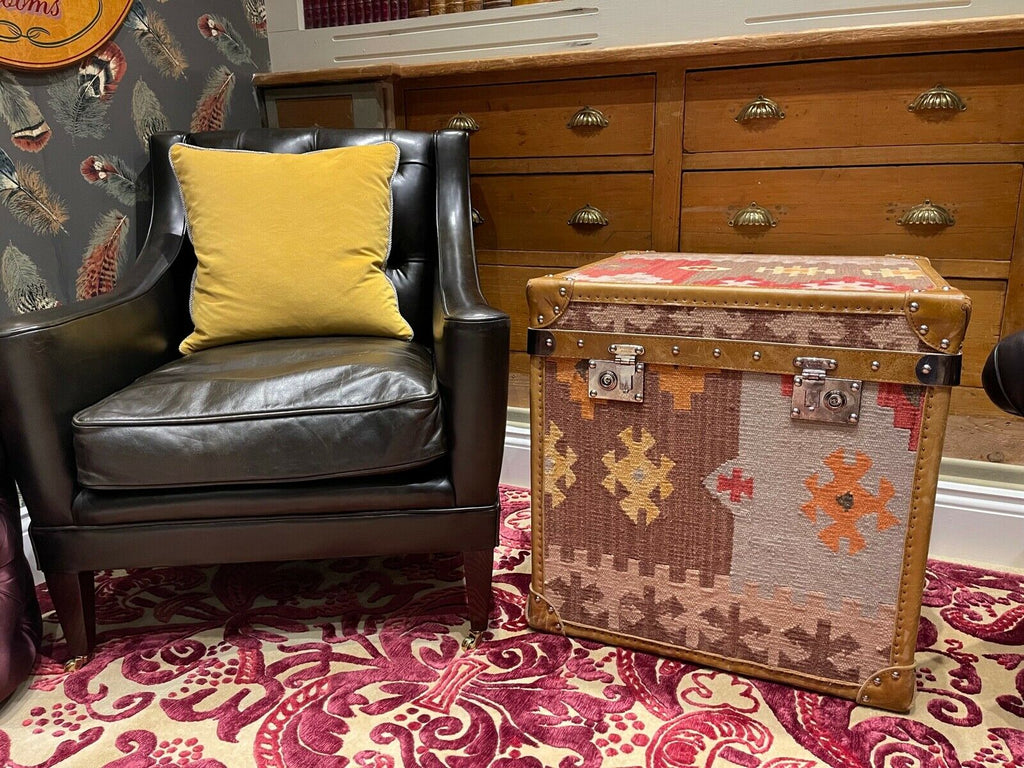 Superb Andrew Martin Kilim oversized storage trunk chest rrp £1650