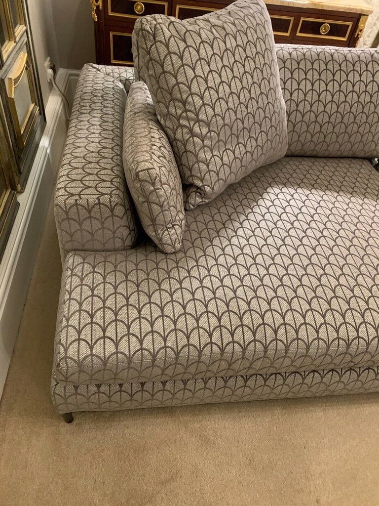 Ex Showhome Minotti Italian taupe/ mauve corer sofa settee rrp £15,500