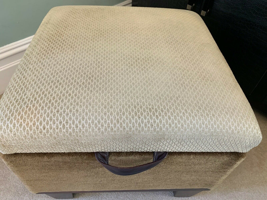 Ex Display George Smith Empire ottoman chest in Lee Jofa Fabric rrp £1950