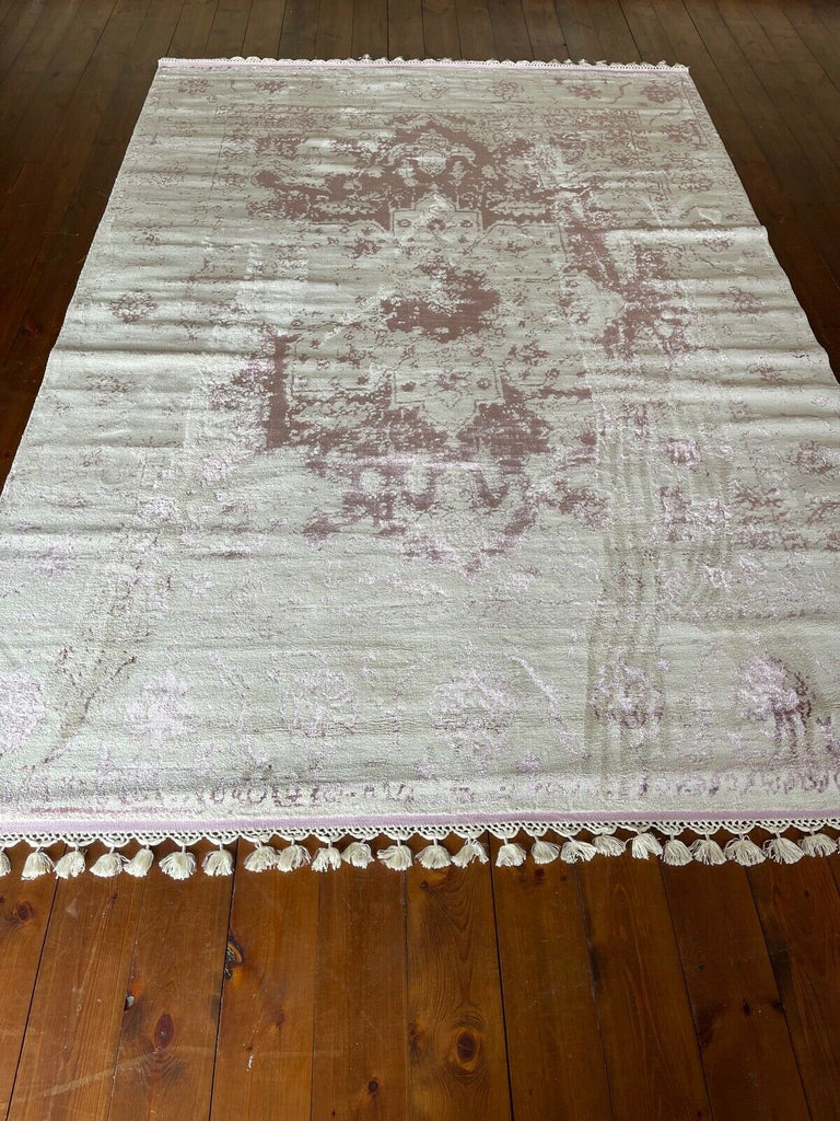 Unused Katherine Carnaby Vintage Pink rug 200cm by 290cm rrp £1600