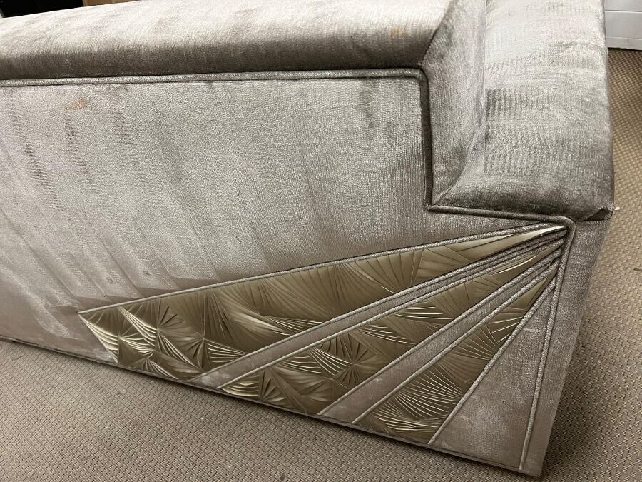 HUGE Chelsea Harbour Interior designer velvet & Leather detailed sofa 280cm wide