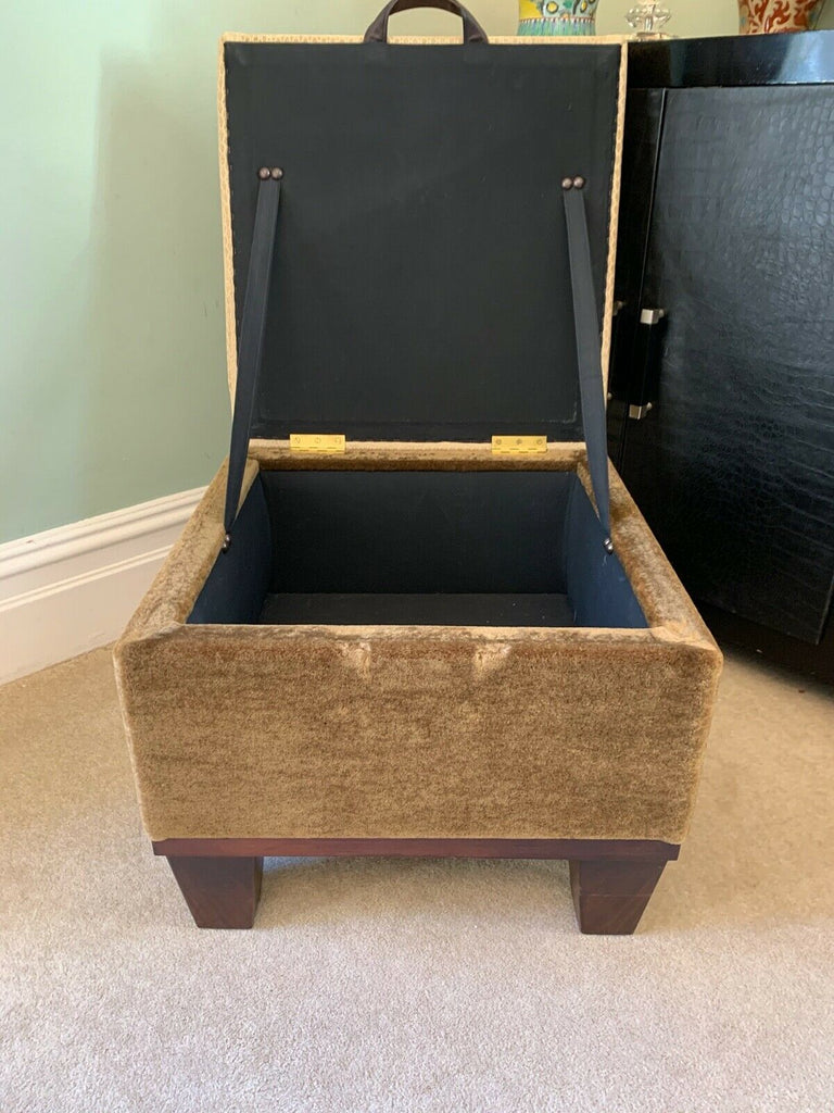 Ex Display George Smith Empire ottoman chest in Lee Jofa Fabric rrp £1950