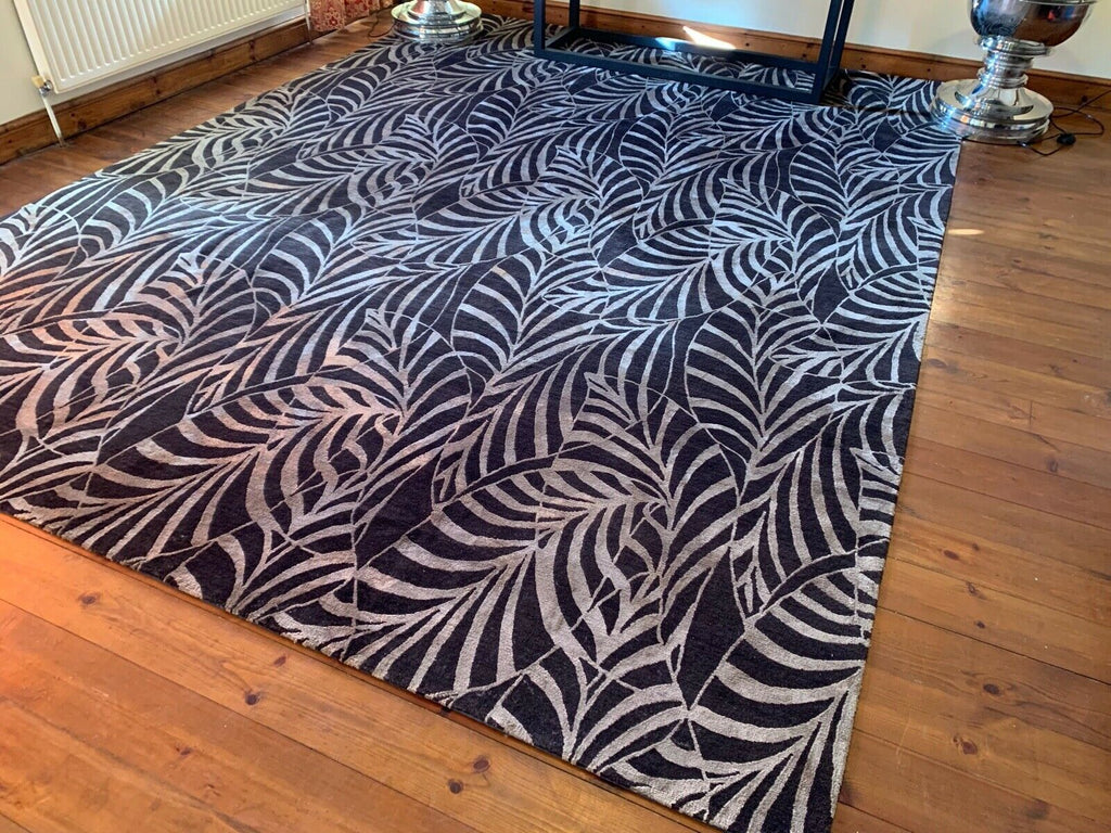 Bazaar Velvet Handmade wool & Silk rug carpet 368cm by 274cm rrp £8000