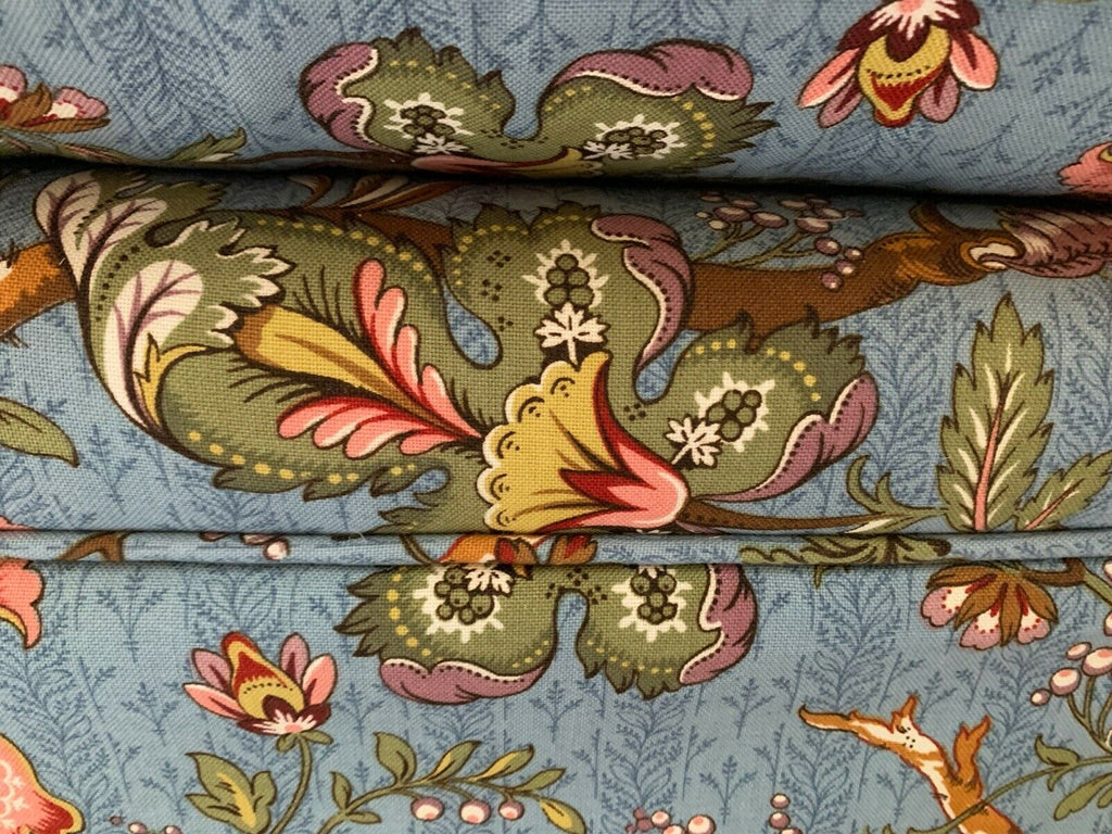 Amazing Contemporary Country House armchair in Waverly eclectic fabric