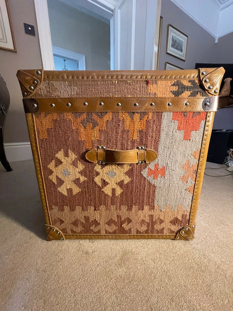 Superb Andrew Martin Kilim oversized storage trunk chest rrp £1650
