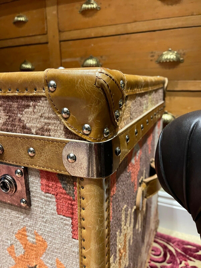 Superb Andrew Martin Kilim oversized storage trunk chest rrp £1650