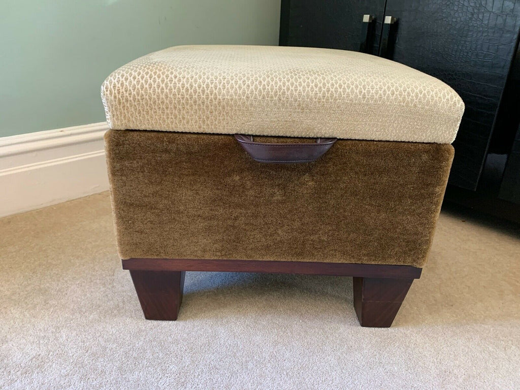 Ex Display George Smith Empire ottoman chest in Lee Jofa Fabric rrp £1950