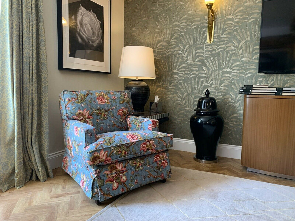 Amazing Contemporary Country House armchair in Waverly eclectic fabric