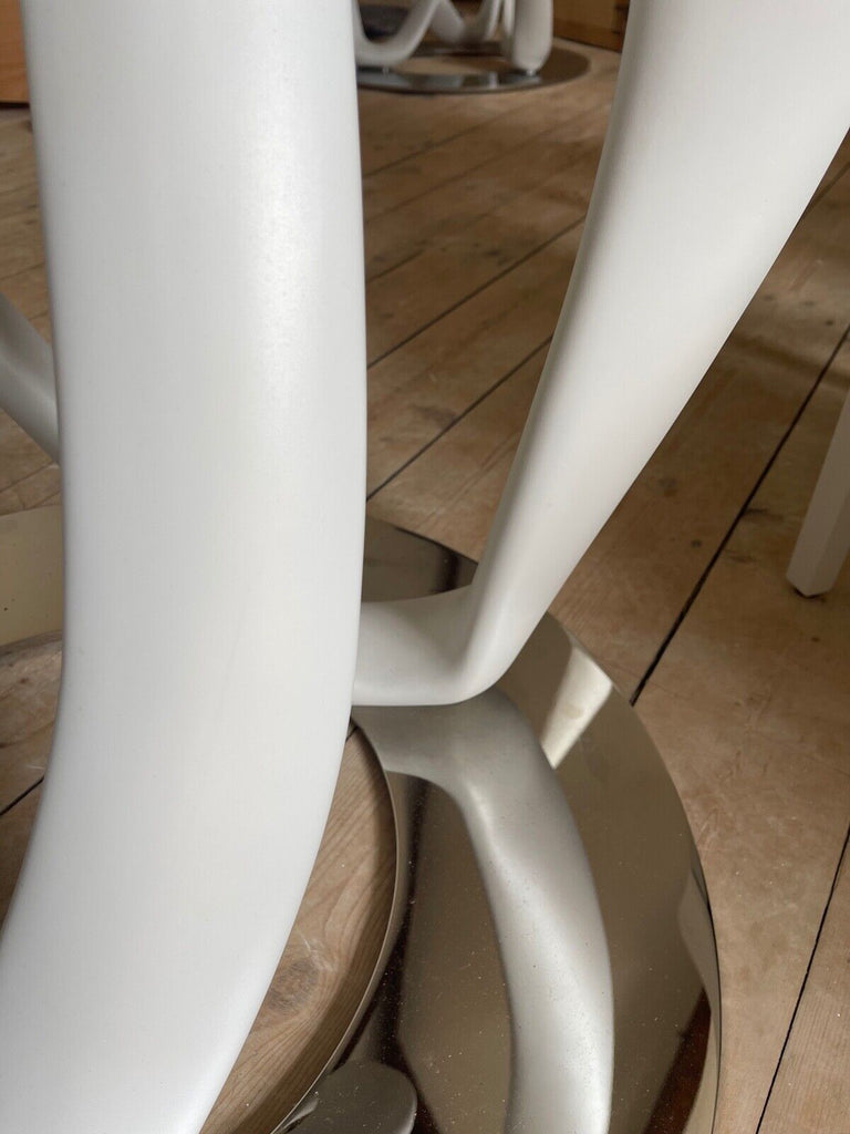 Ex Display Porada Infinity Dining table & 12 Porada leather chairs rrp £24,500