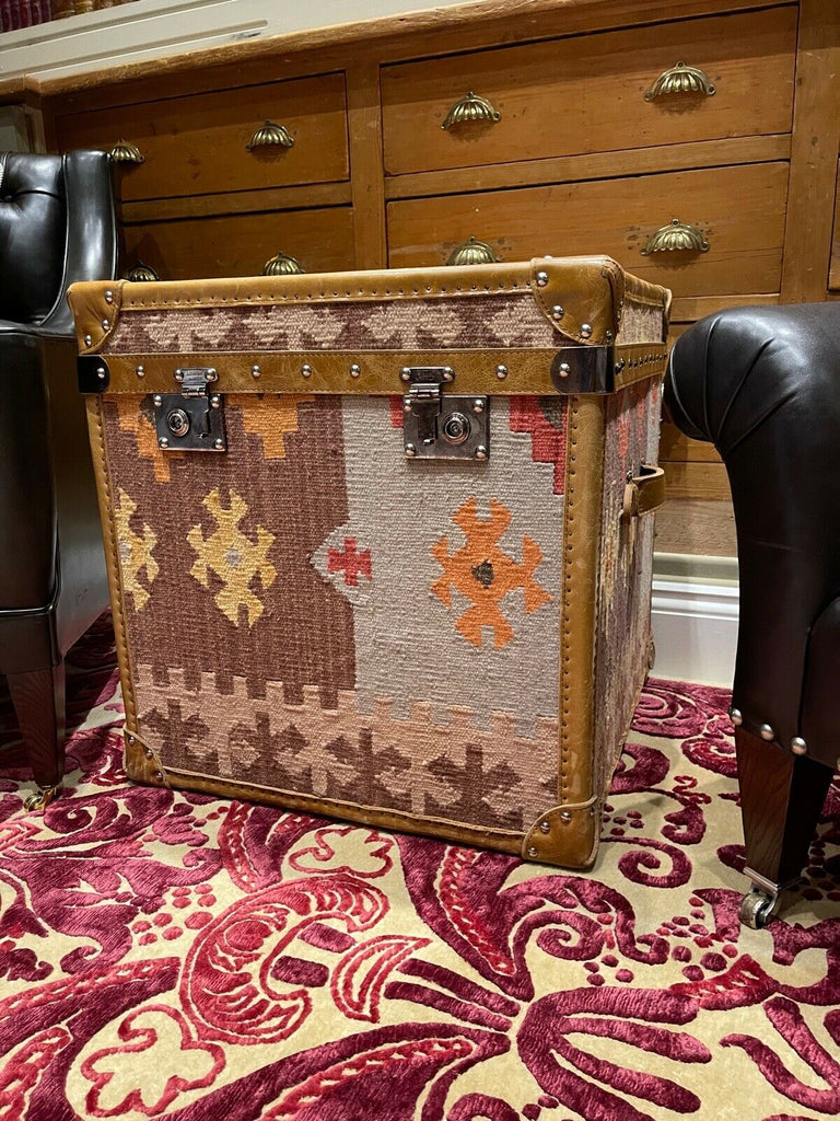 Superb Andrew Martin Kilim oversized storage trunk chest rrp £1650