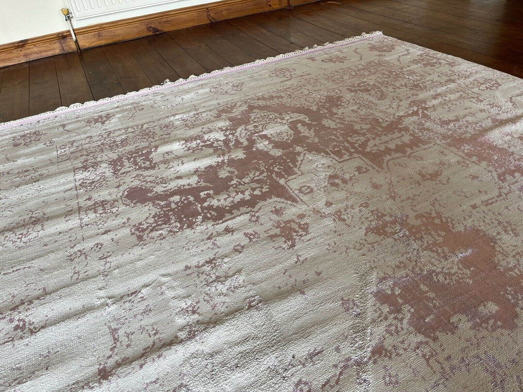 Unused Katherine Carnaby Vintage Pink rug 200cm by 290cm rrp £1600